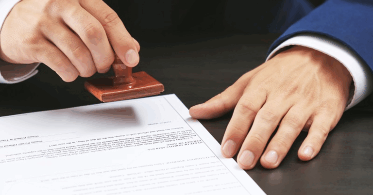 How Does a Mobile Notary Service Work?